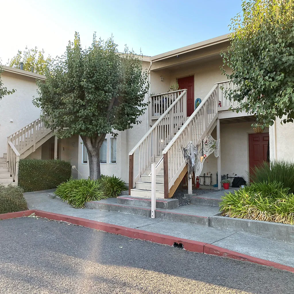 West Napa Apartment For Rent — Photo 1