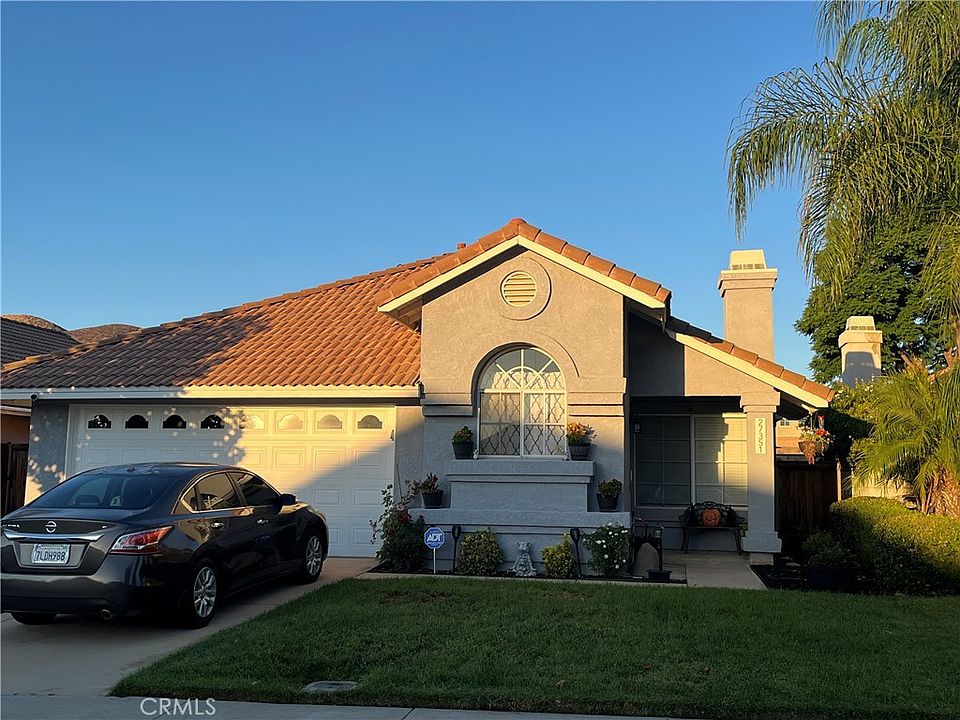 1st image of 27351 Prominence Rd
