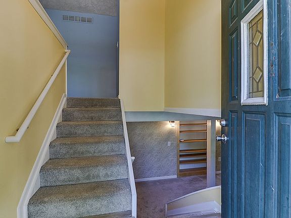 3rd image of 426 Standish Dr