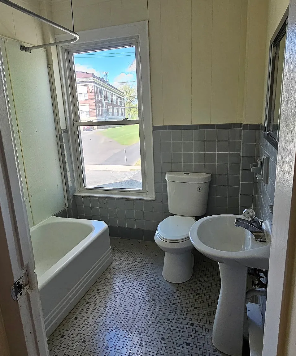 2 bed, $1,195 — Photo 2