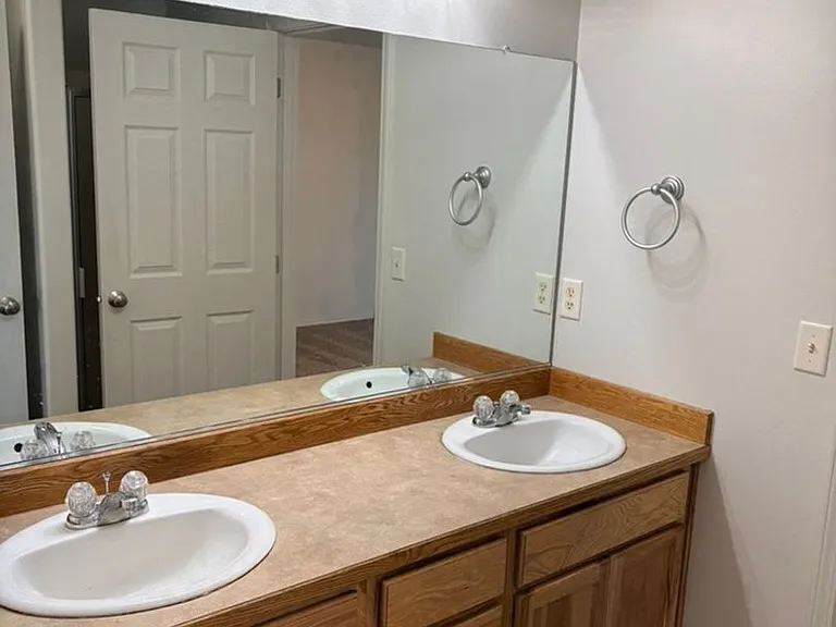 16697 Shaw Pine Ct — Photo 11