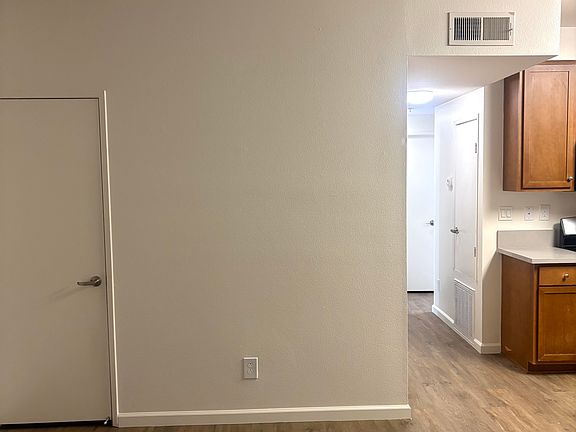 3rd image of 838 N Palm Ave #302