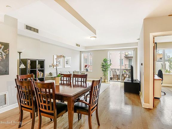 3rd image of 310 2nd St Unit 4B