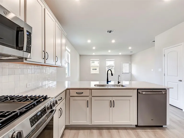 133 Silverleaf Spur — Photo 14