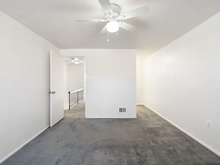 30 Carolina Ct — Photo 26