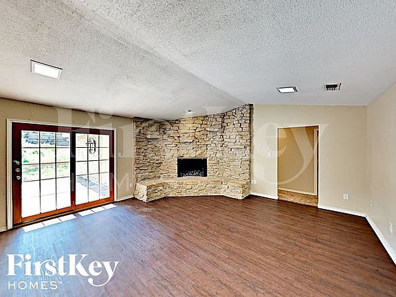 2nd image of 7701 Skylake Dr