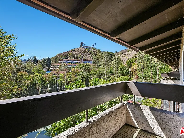 2700 Cahuenga Blvd E #4313 — Photo 35