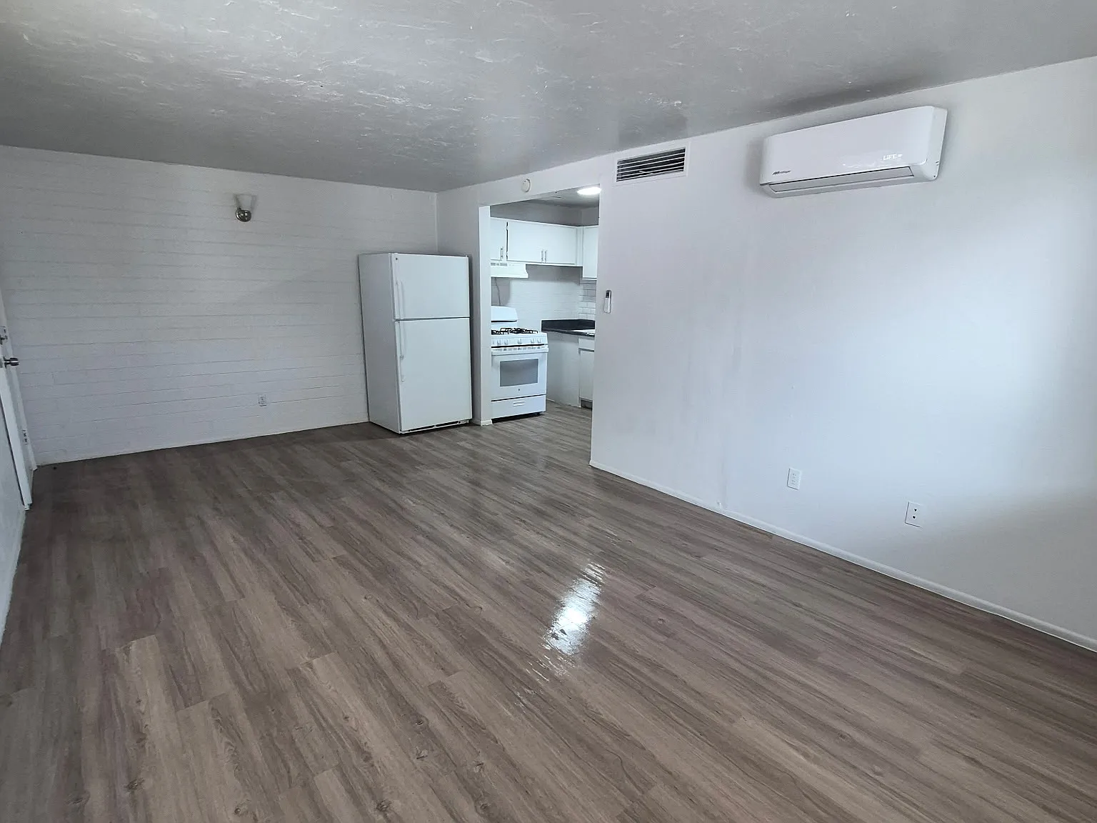 1 bed, 586 sqft, $695 — Photo 1