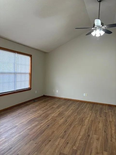 3 bed, 1477 sqft, $1,600 — Photo 4