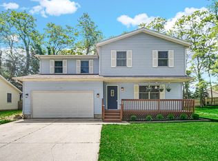 1318 Whippoorwill Rd, Valparaiso, IN 46383