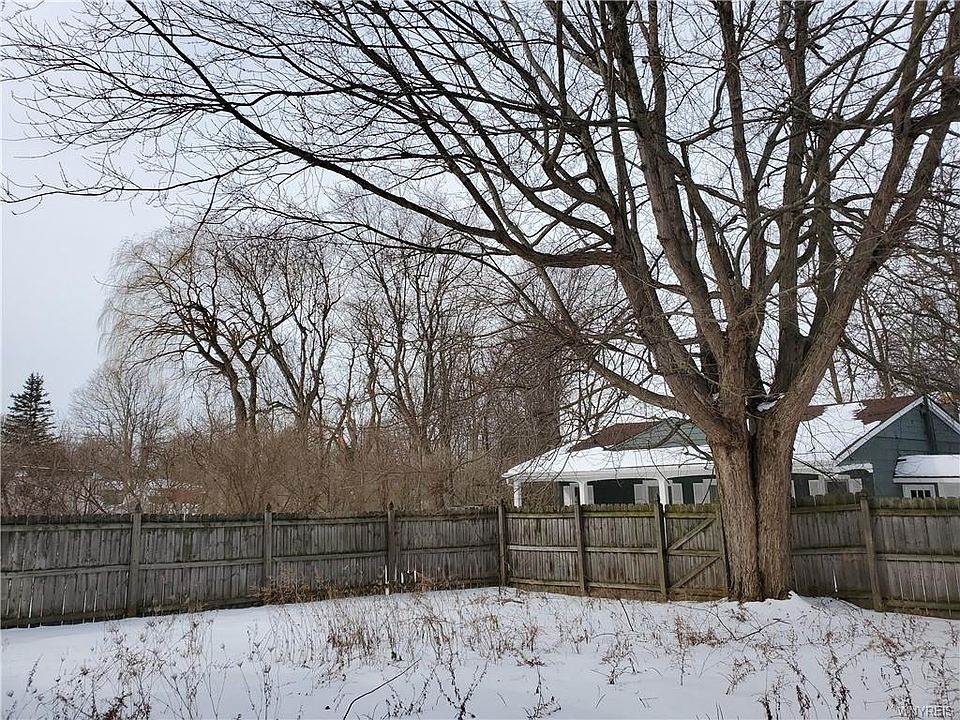 570 Cayuga Creek Rd, Cheektowaga, NY 14227 Zillow