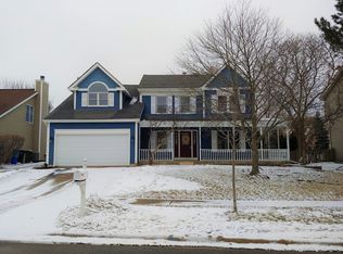 1345 Rolling Oaks Dr, Carol Stream, IL 60188