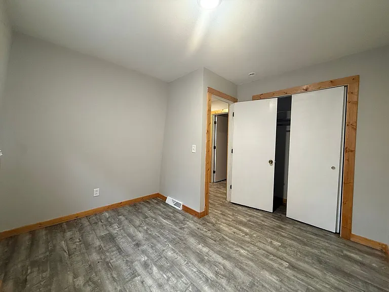 1504 Colony Park Dr — Photo 15