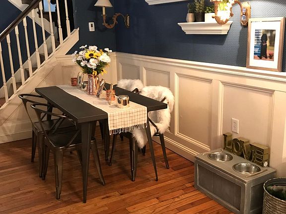 1st floor dinning area