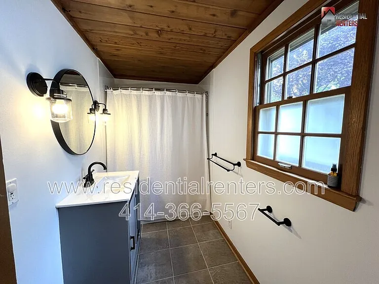 4929 N Hollywood Ave — Photo 23