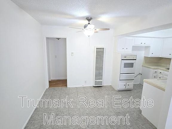 4th image of 327 N Belmont St APT 4