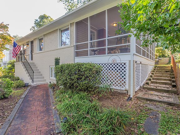 3rd image of 866 N Arlington Mill Dr