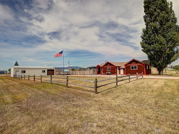 904 4th St E, Polson, MT 59860