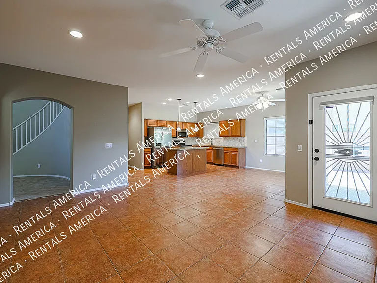 16021 W Custer Ln — Photo 9