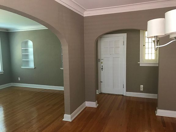 3rd image of 7344 Pershing Ave APT 2W