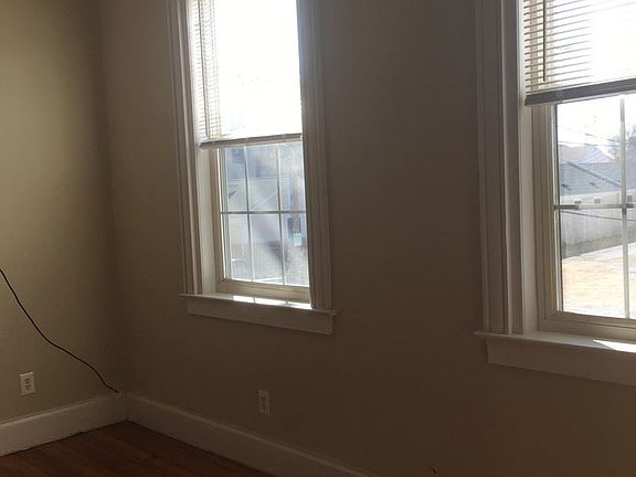 4th image of 420 County St APT B