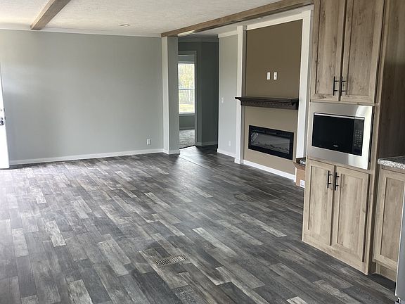 3rd image of 881 White Springs Rd Lot 4