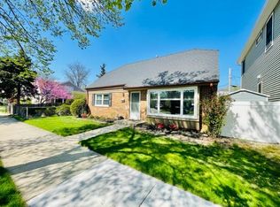 3311 Grand Blvd, Brookfield, IL 60513