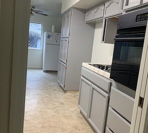 4th image of 1290 Gehrig Ave