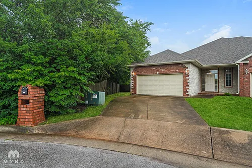 3253 Kickapoo Ave Photo 1