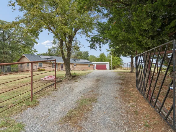 1658 County Road 1220, Tuttle, OK 73089