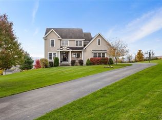 6898 Roberts Rd, Clinton, NY 13323