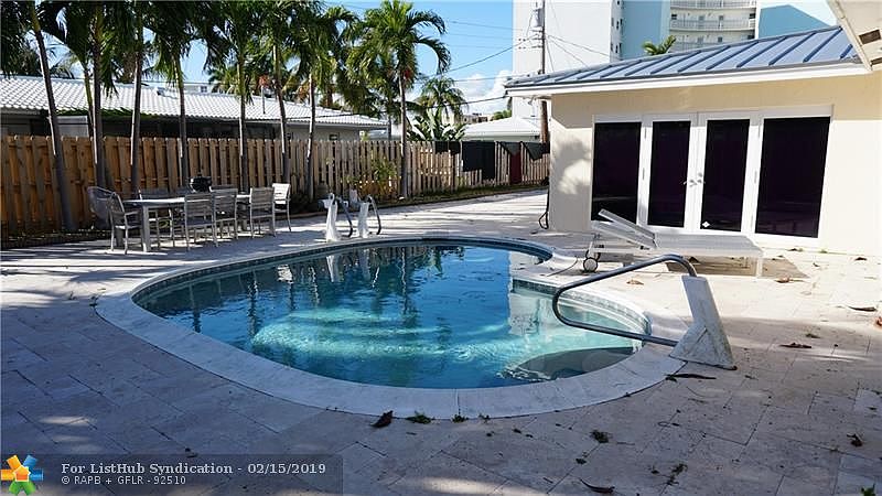 1st image of 2707 NE 33rd Ave