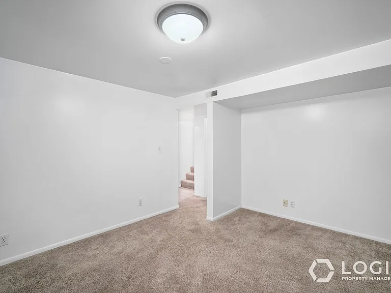 1772 E 2100 S — Photo 13