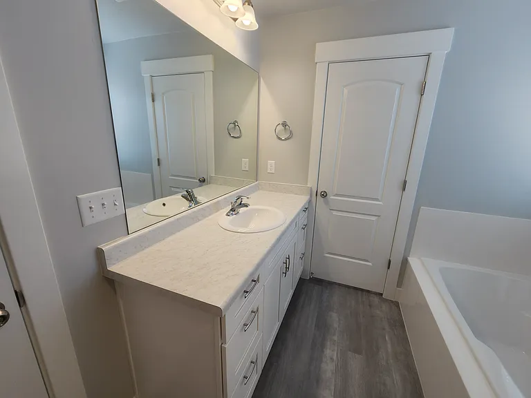 439 E Hill View Dr — Photo 51