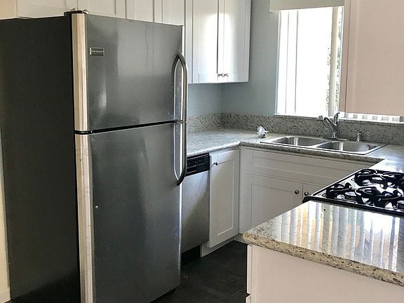 3rd image of 4152 32nd St APT 11