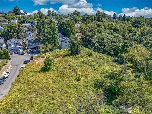 2005 S Raymond Street, Seattle, WA 98108