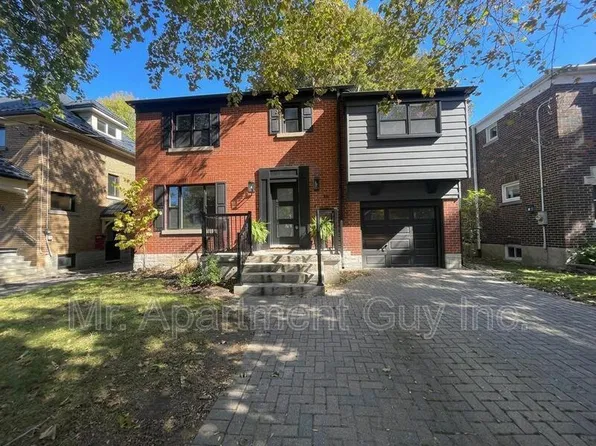 34 Moore Ave N, Waterloo, ON N2J 3E5