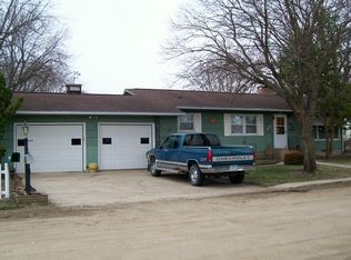 2013 Bimelich Ln, Albert Lea, MN 56007