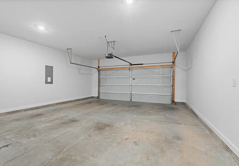 216 Pewter Cir — Photo 29