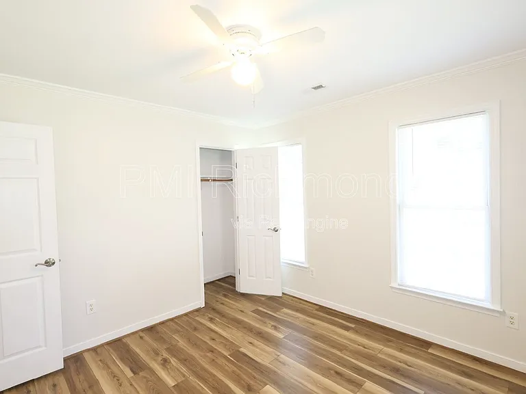 9713 Pampas Dr — Photo 24