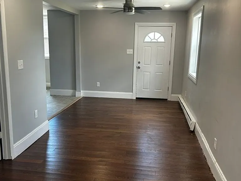 1840 Jancey St — Photo 18