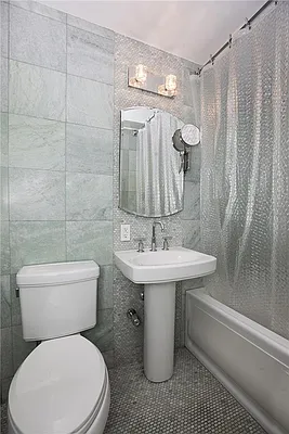 Rented by Evans Real Estate | media 16