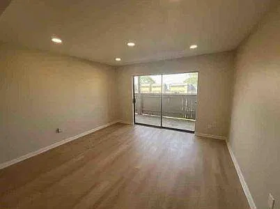 3 bed, 2.0 bath, 1274 sqft, $1,695 — Photo 4