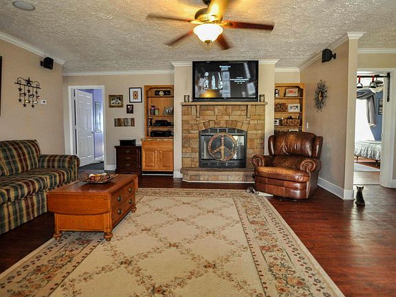 4th image of 559 Marville Dr