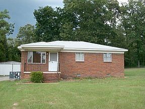 2nd image of 113 Lions Club Rd