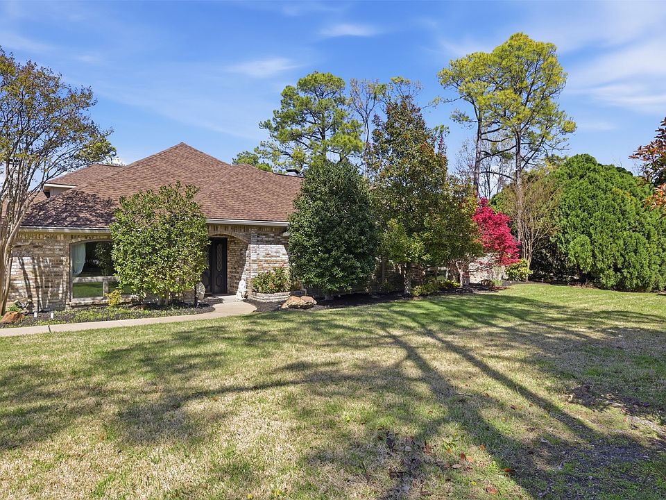 1st image of 42 Santa Rosa Cir