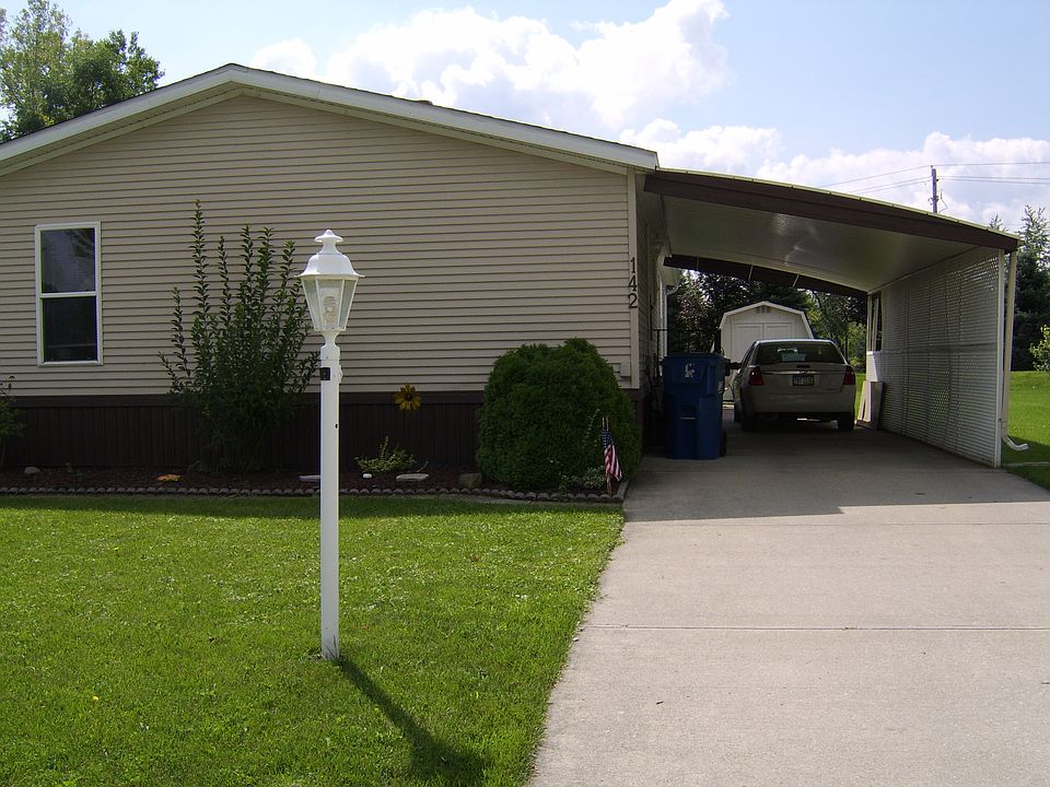 1st image of 142 Island Dr