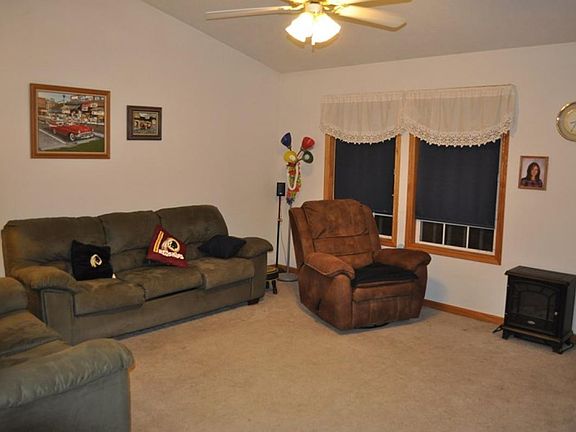 4th image of 58540 Sunlit Blvd