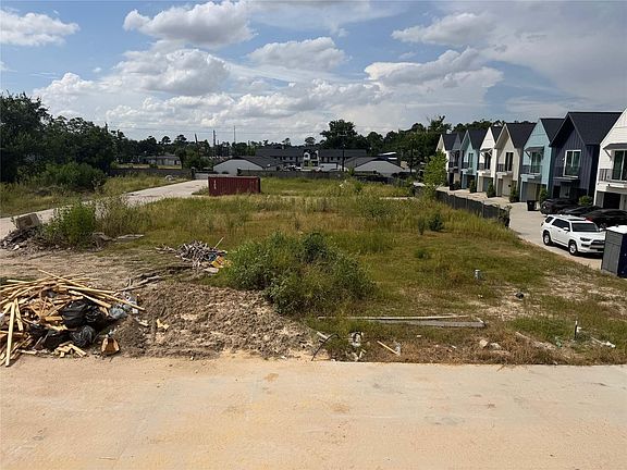 4th image of 4623 Crownhill Ln