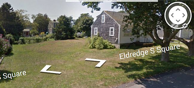 2nd image of 14 Eldredge Sq S